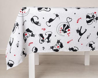 Romantic cotton tablecloth. Cats in love and hearts. Cute tablecloth. Love design. Custom made. Italian tablecloth. Made in Italy