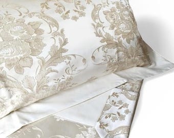 Romantic bedding with jacquard. Victorian bedding. Vintage-style bed sheets. Wedding bedding. Anniversary gift. Italian bedding