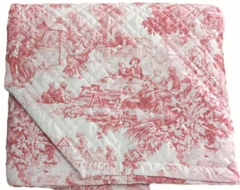 Toile de jouy quilt. Shabby bedspread. Trendy blanket. Custom quilt. Queen size. Coloured bedspread, Modern italian quilt. Quilts for sale