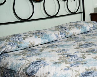 Floral bedspread, quilt, blanket, custom quilt. Queen or full size. Coloured bedspread, Modern italian quilt. Quilts for sale