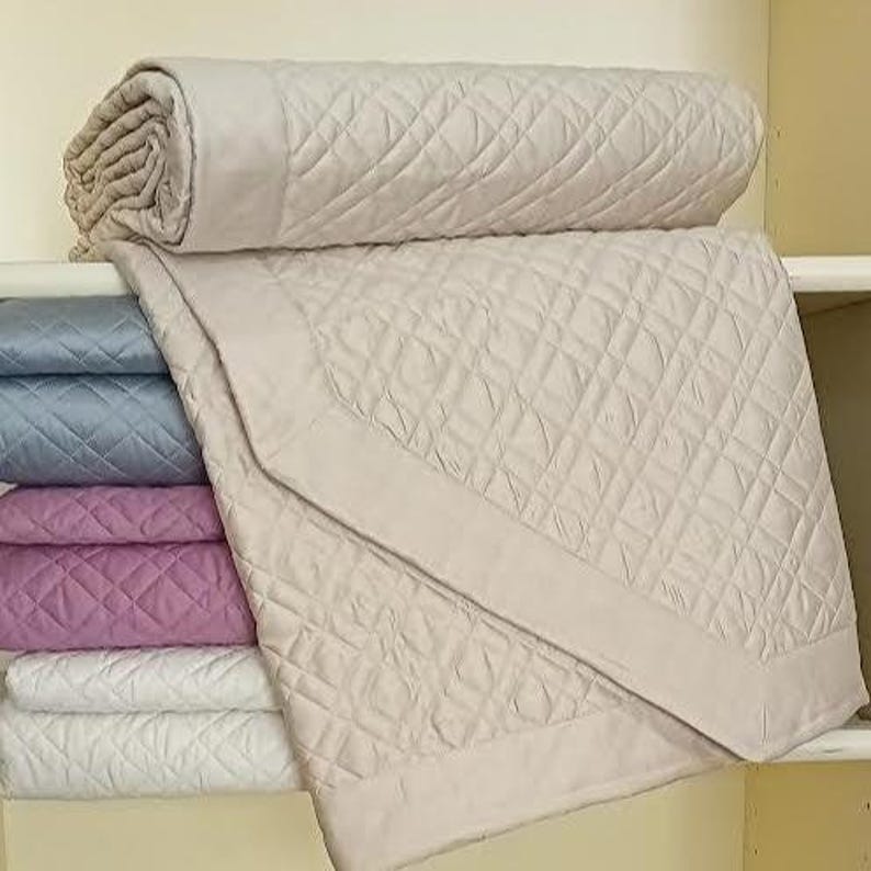 Satin bedspread, quilt, blanket, custom quilt, king, queen, full, oversized. Coloured bedspread, Modern italian quilt. Quilts for sale image 4