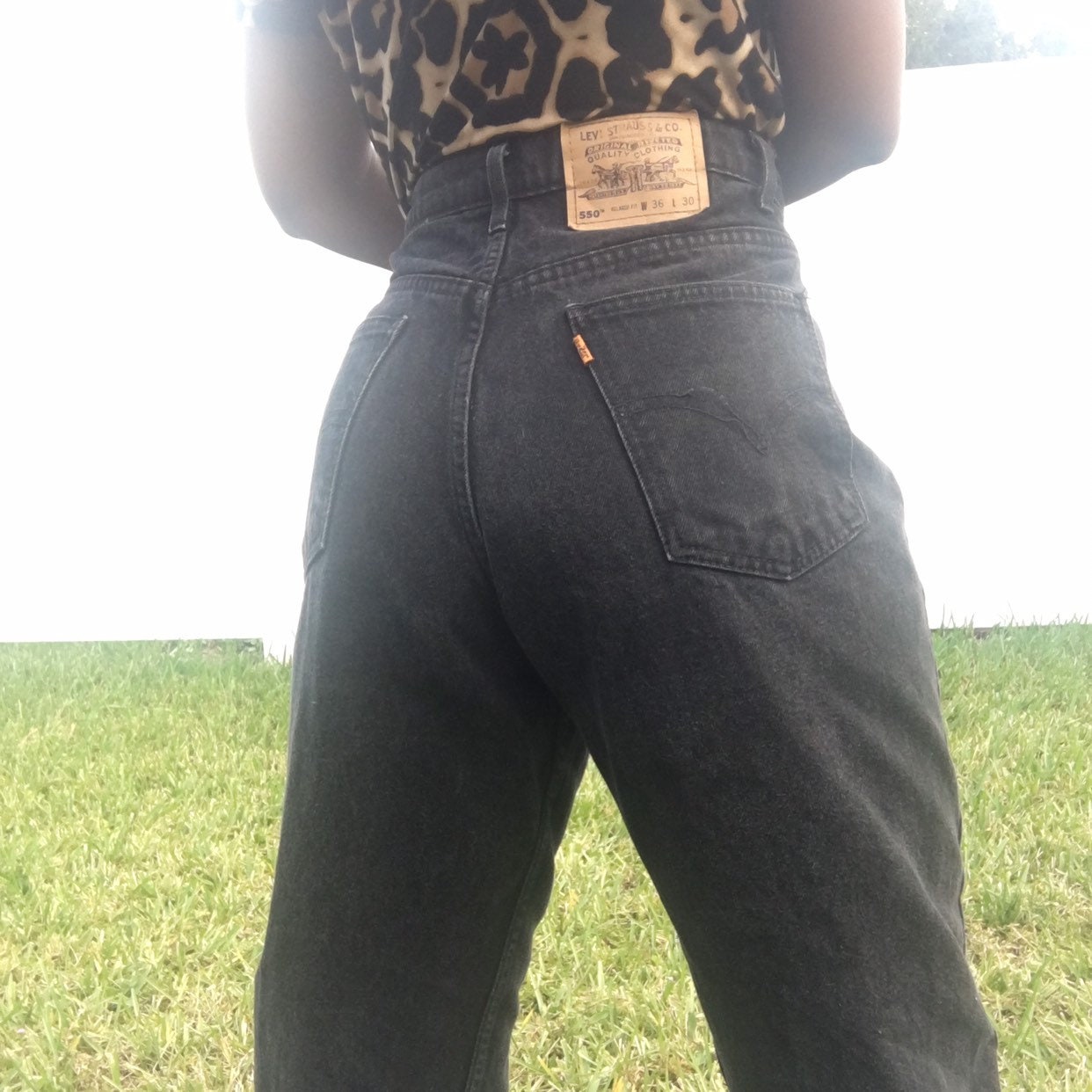 black high waisted levis