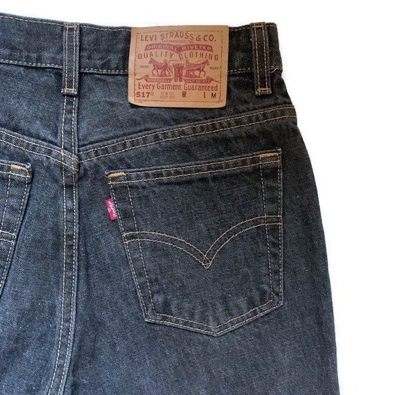 black levis high waisted mom jeans