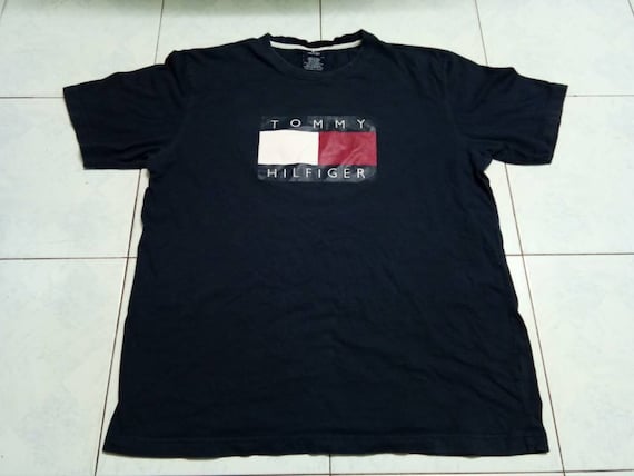 tommy hilfiger big logo t shirt