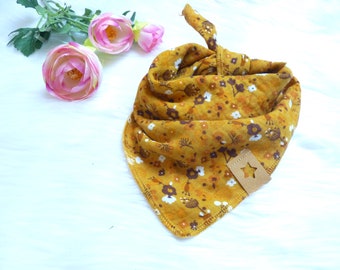 Muslin scarf small, 40 x 40 cm, mustard yellow scattered flowers