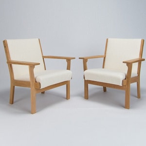 Hans Wegner Armchairs in Oak & Wool Made by Getema, Danish 1960’s Mid Century Furniture Vintage Design