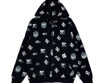 Vintage DC Shoe Co Usa Heldragkedjehuvtröja med heltäckande tryck, svart, tillverkad i Kina, storlek M