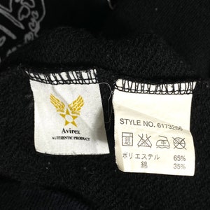 Vintage 90-tals Avirex USN Stonewashed Sweatshirt Rund hals Röd Stor Logotyp Pullover Tröja Storlek XL bild 6