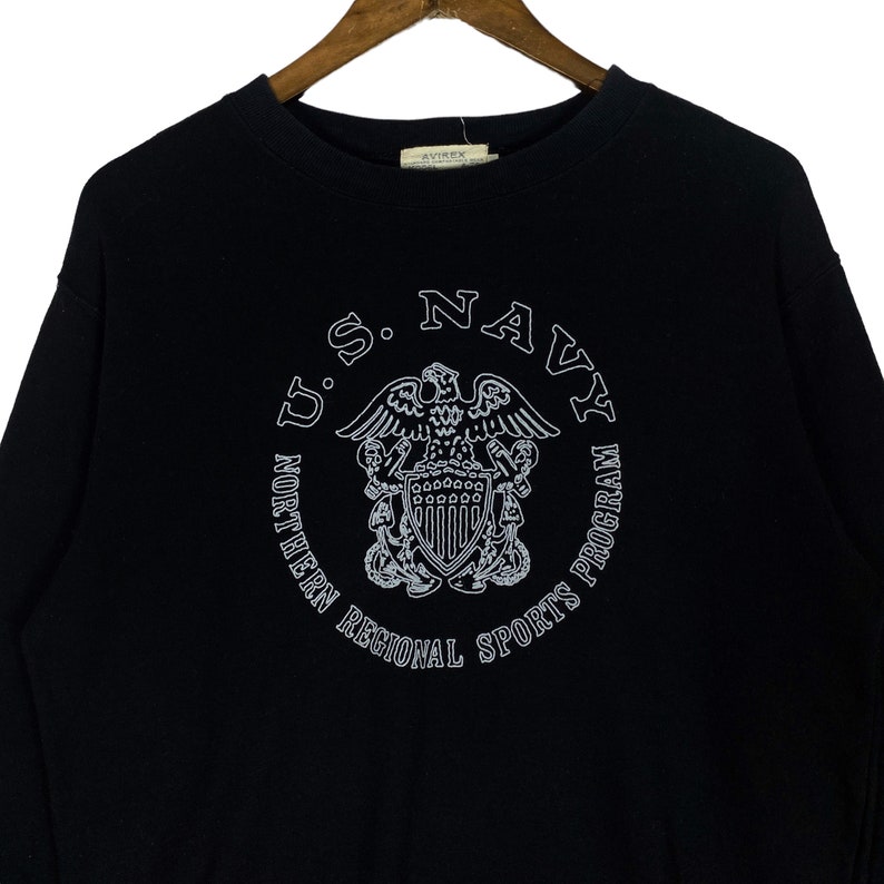 Vintage 90-tals Avirex USN Stonewashed Sweatshirt Rund hals Röd Stor Logotyp Pullover Tröja Storlek XL bild 2