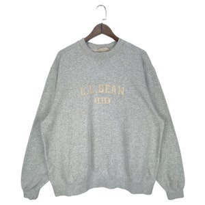 Vintage LL Bean Sweatshirt Crewneck Big Logo Embroidery Made In Peru Pullover Jumper Size L