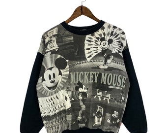 Vintage 90s Mickey Family Walt Disney Company All Over Print Sweatshirt Crewneck Made In Japan Pullover Jumper Size M