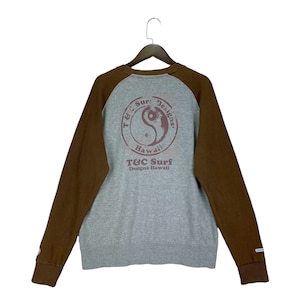 Vintage T&C Surf Design Hawaii Sweatshirt Crewneck Big Logo Raglan Surfing Gear Pullover Jumper Size M