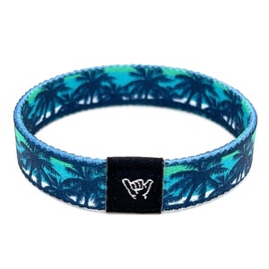 Deja Blu Hang Loose bracelet