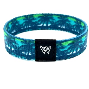 Deja Blu Hang Loose bracelet
