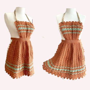 Vintage handmade crochet orange apron // kitchen apron // 1950s