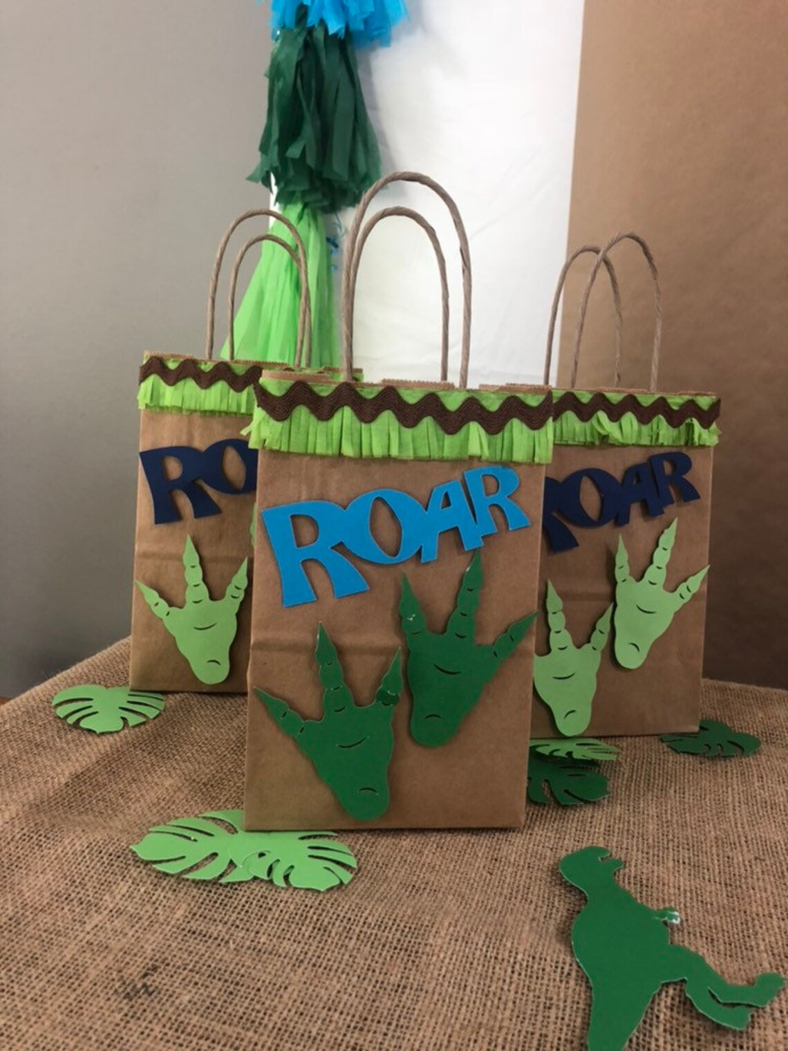 12 Dinosaurs Birthday Party Favor Bags / Roar With Paws Etsy