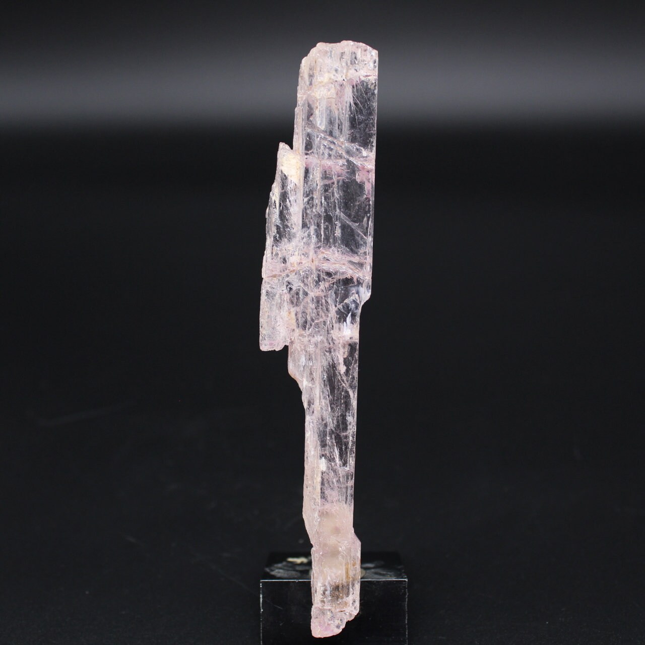 Cristal de Kunzite Rose 45Gr 115mm Pakistan
