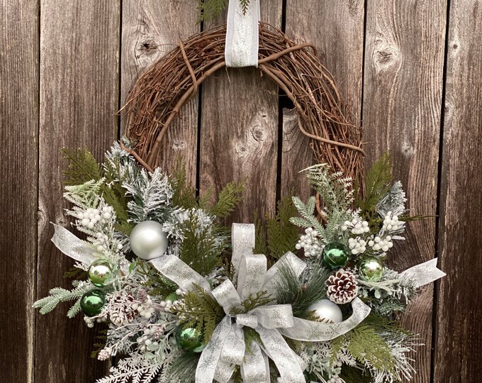 Christmas Grapevine, Christmas Wreath, Christmas Decor, Front Door Decor, Front Door, Home Decor