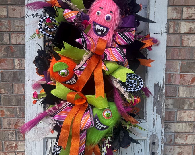 Halloween Door Swag, Monster Halloween Swag, Monster Door Swag, Monster Decor, Halloween Decor, Whimsical Halloween Decor, Front Door Decor