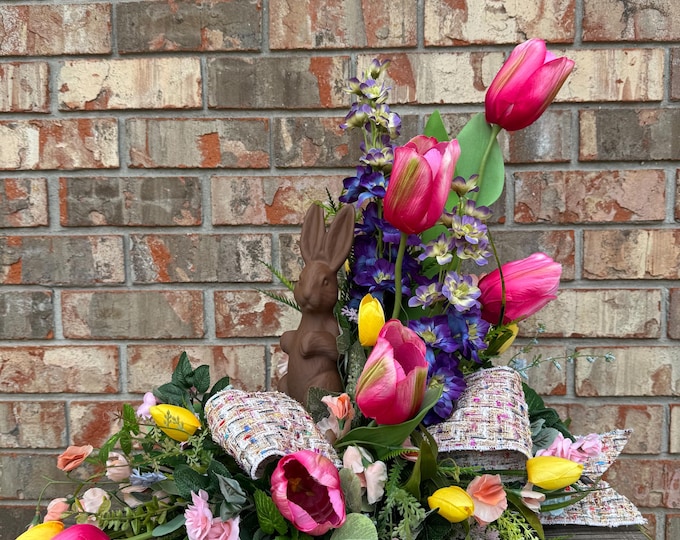 Elegant Easter Bunny Centerpiece, Spring Tulip Floral Arrangement ,Tabletop Easter Decor, Table Decor, Home Decor, Easter Decor, Spring