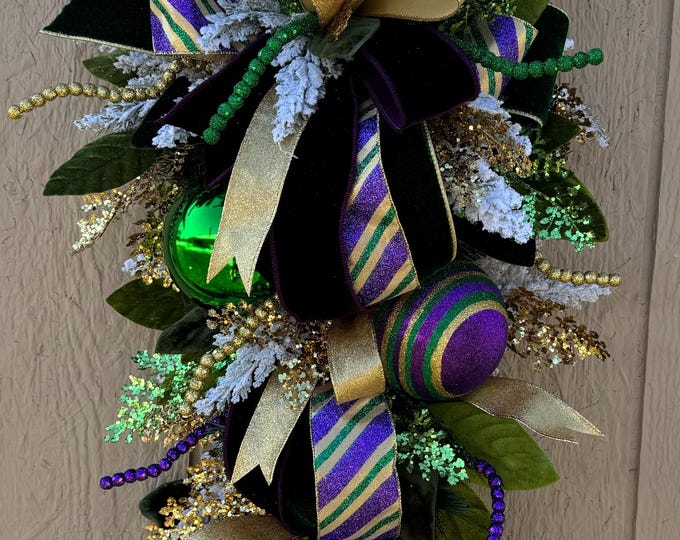 Mardi Gras Swag, Mardi Gras Design, Mardi Gras Decor, Mardi Gras, Swag, Front Door Decor, Home Decor