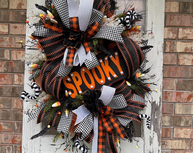 Spooky Mesh Wreath, Spooky Wreath, Halloween Wreath, Halloween Decor, Halloween, Front Door Decor, Home Decor