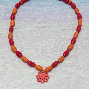 Red Orange Flower Wooden Beads String Necklace, Wood Flower Necklace, Beaded Flower Necklace, Orange Flower Necklace, Orange Red Necklace