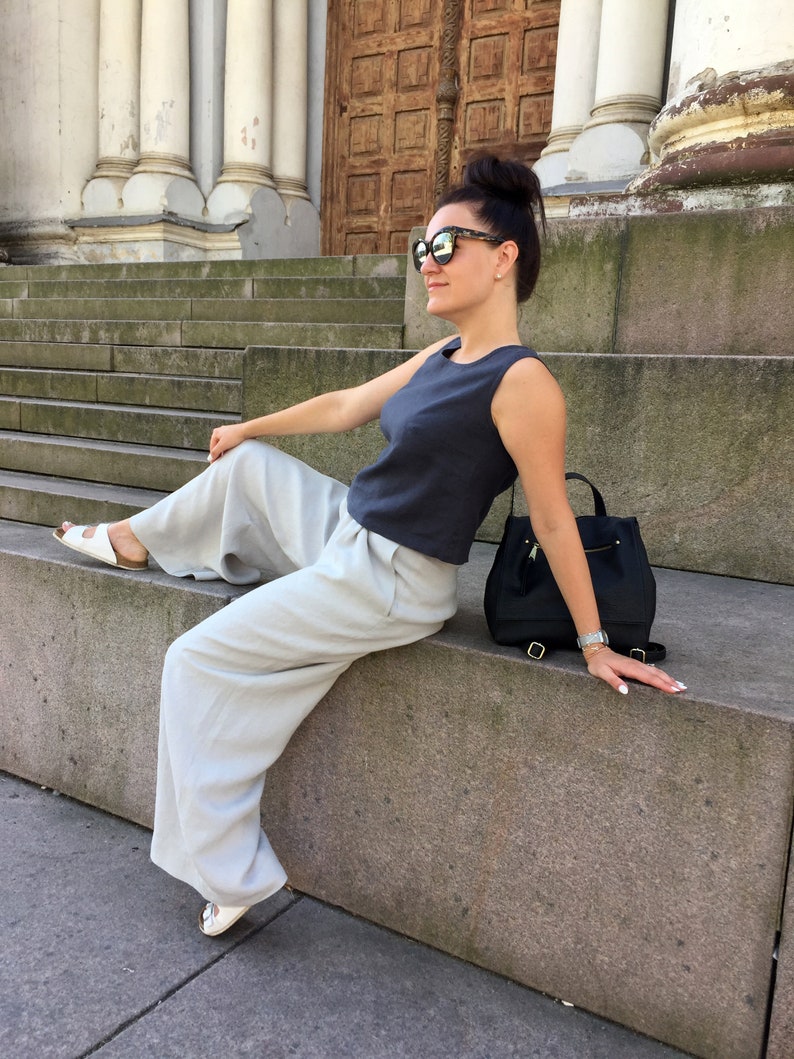 wide linen pants with pockets Washed and soft natural linen loose trousers with pockets light grey loose fit linen bottoms for womens