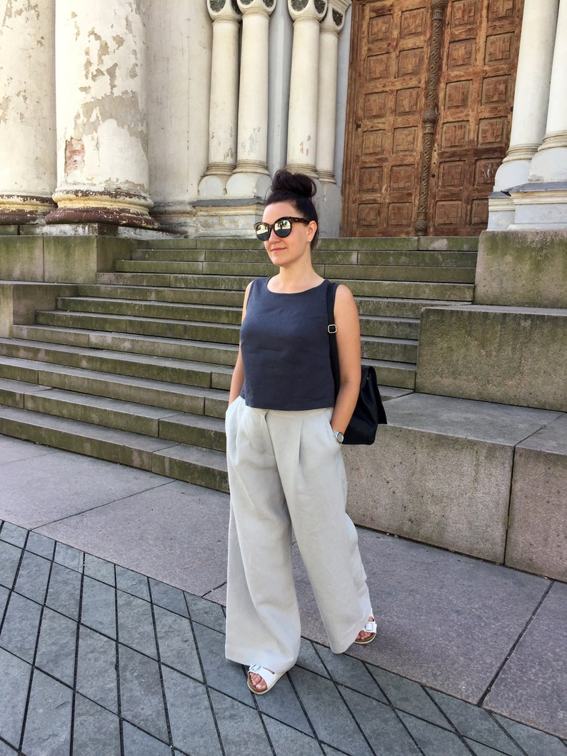 wide linen pants with pockets Washed and soft natural linen loose trousers with pockets light grey loose fit linen bottoms for womens