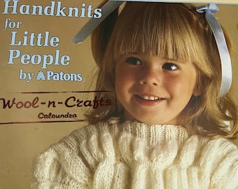 Handknits For LITTLE PEOPLE, Patons # 769. 12 x Knitting Patterns for Children 1-6 years. 7, 8 & 12-Ply Yarns, Patons Caressa, Totem, Jet