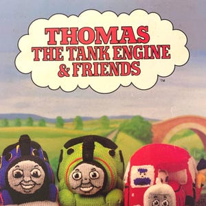 Thomas The Tank Engine Knitting Pattern Booklet: Toys, Jumpers, Hat, Scarf & Mitts
