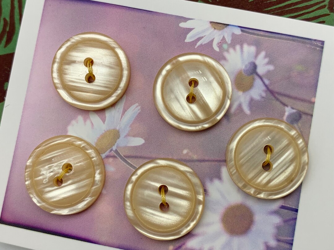 Set of 5 Pale Gold Moonglow Buttons 2hole Sew Thru. Diameter Etsy