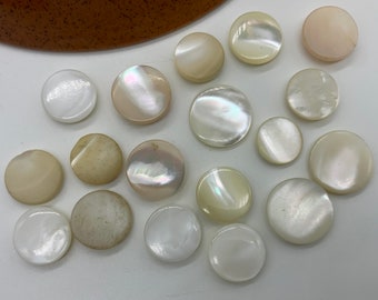 19 x Chalky White Mother of Pearl Buttons, Small to Mid-Size Shell Buttons with Shank Fasteners. Diameter: 12-18 mm
