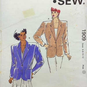 Pode incluir: Padrão de costura Kwik Sew vintage 1909 com ilustrações de dois blazers. Um blazer é castanho claro, o outro é azul. O padrão inclui tamanhos 6-8-10-12. O texto "KWIK SEW" é exibido no topo.