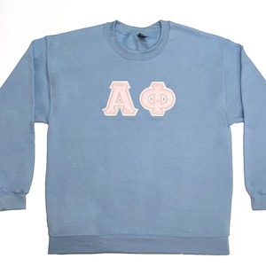 Alpha Phi Crewneck Sweatshirt Buchstaben // Alpha Phi gestickte Buchstaben