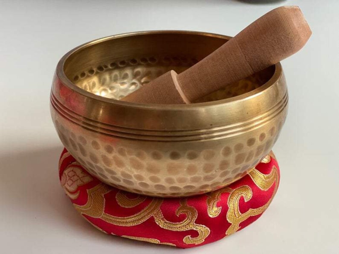 Small Singing Bowl Hand Crafted With Pillow and Dowl Etsy UK