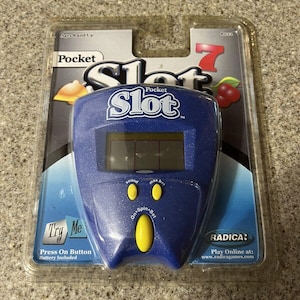 Vintage Radica Pocket Slot Electronic Handheld Portable Game 2002 - Brand New
