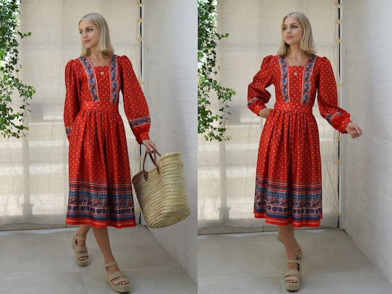 Vintage 70s Red Pattern Long Sleeve Boho Midi Dres