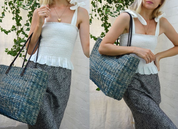 Vintage Y2K Blue & Black Straw Basket Shoulder Bag