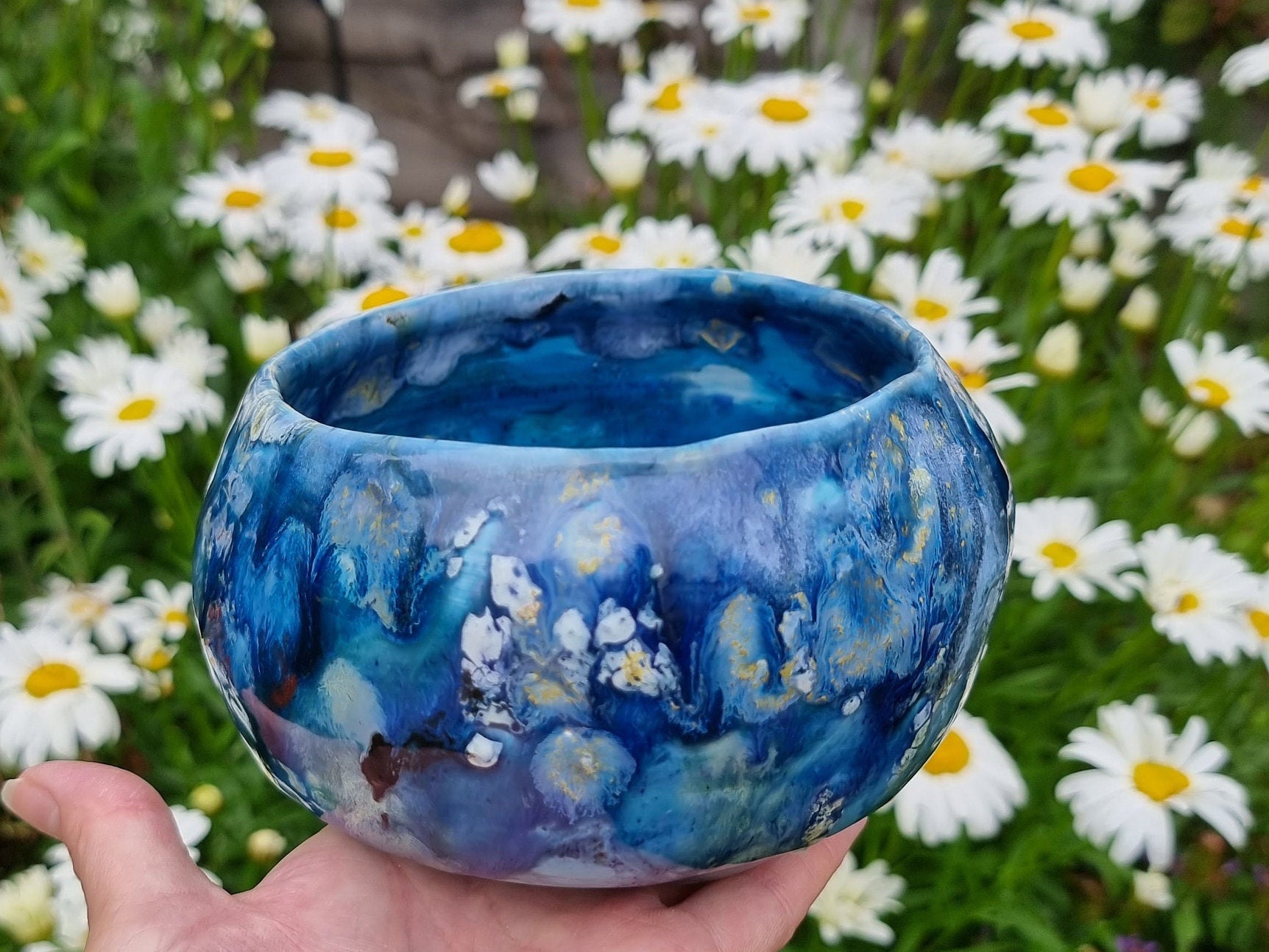 1. Wobbly Wonder Bobble Plant Pot