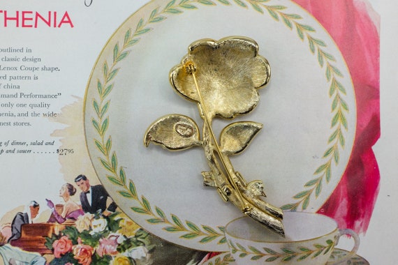 Vintage Nolan Miller gold tone Rose brooch with c… - image 8