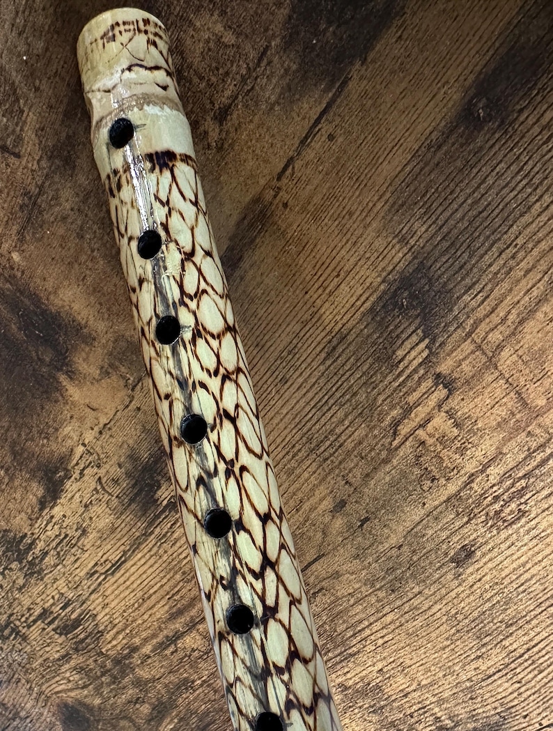 NEW !! “ KLUI” Original Thai Flute, Hand Carved Bamboo Flute, Well Tune ...