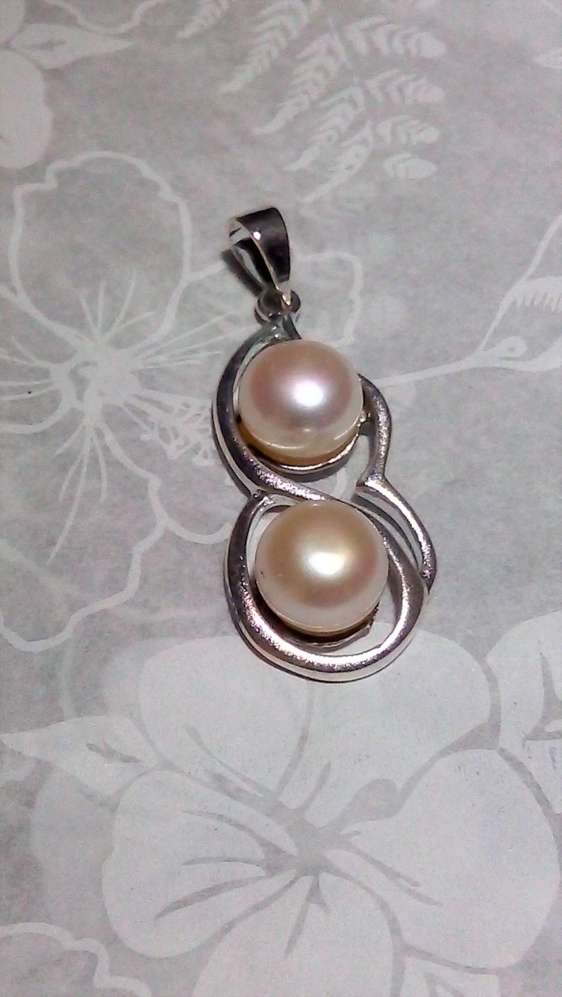 scroll design pearl pendant freshwater pearls,6 grams of sterling silver gift boxed handmade gemstone pendant ladies pendant