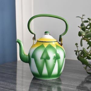 Vintage Enamel Teapot Made in Yugoslavia by Emo Celje / Medium Size Enamel Teapot / Food Photography Props / Retro Metal Kettle / 1960s