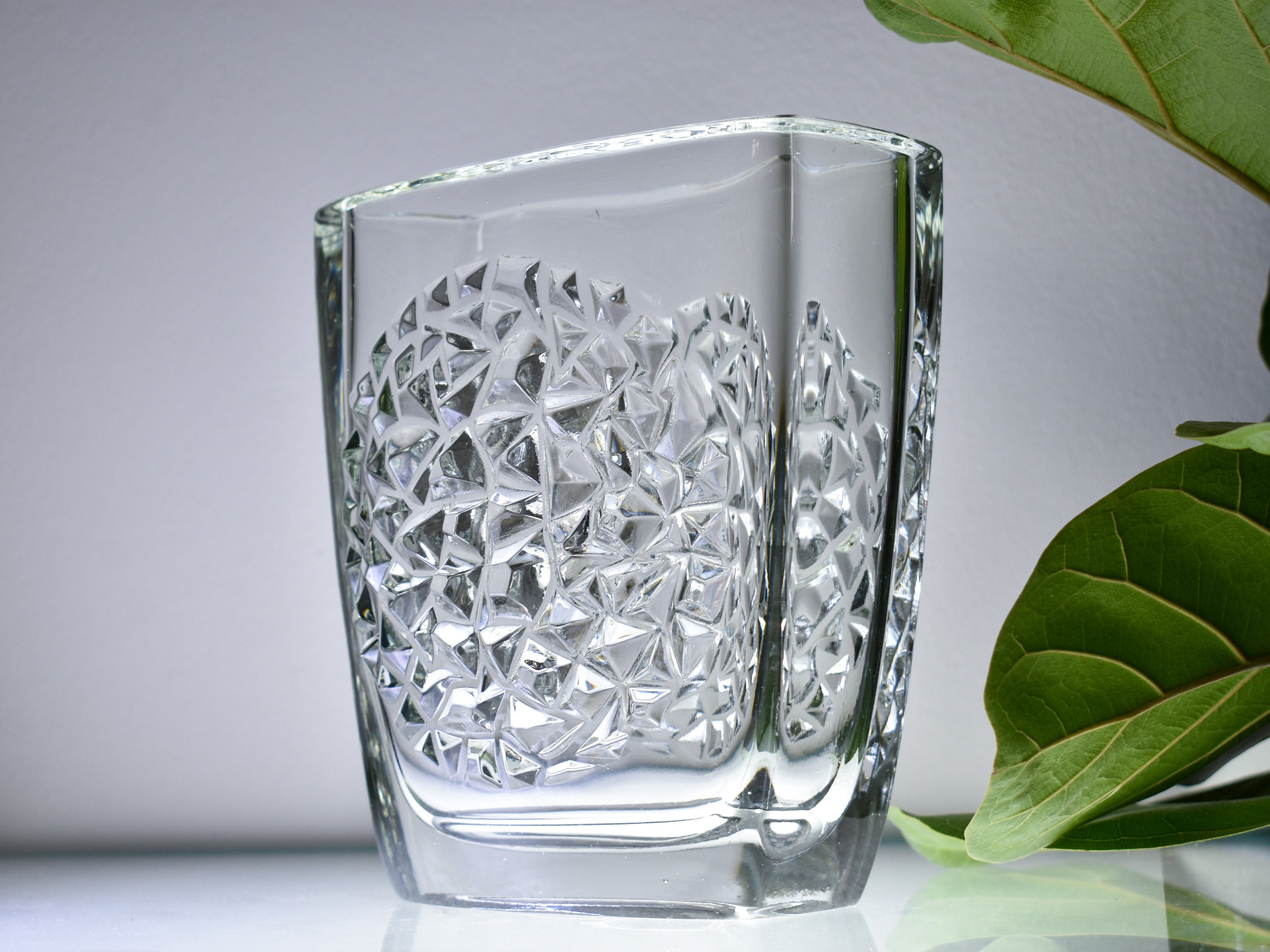 Rudolf Jurnikl for Libochovice Osaka vase – The World is