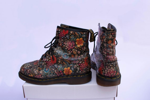 dr martens floral boots