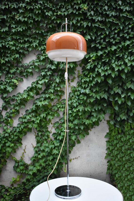 Meblo Guzzini Floor Lamp Model Medusa Vintage Space Age Meblo Guzzini Floor Lamp Model Medusa, Medusa Floor Lamp Shades