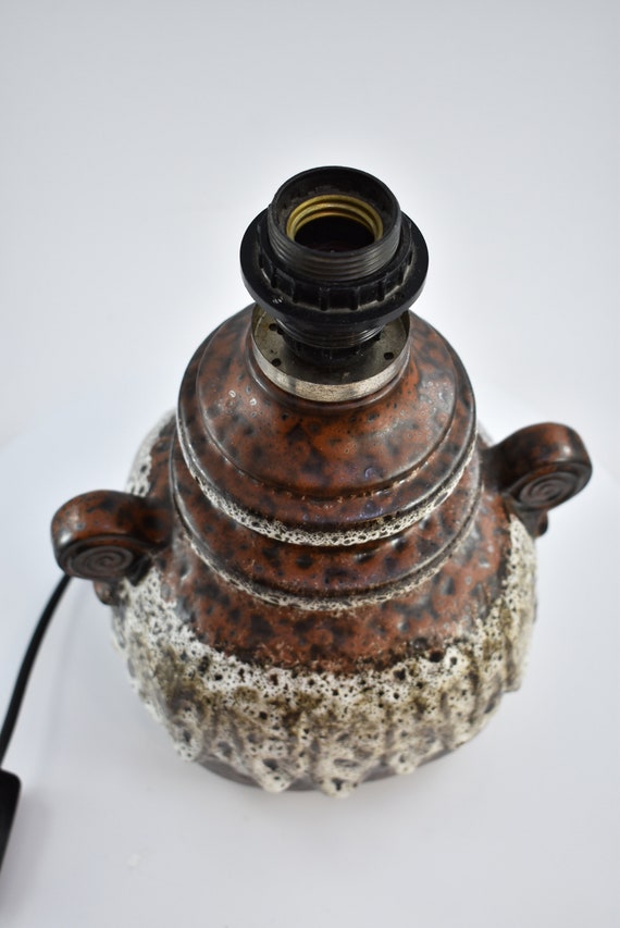 Lampe à lave grasse du milieu du siècle fabriquée en Allemagne de lOuest /  Lampe en céramique brune / Lampe de table vintage / années 70 -  France