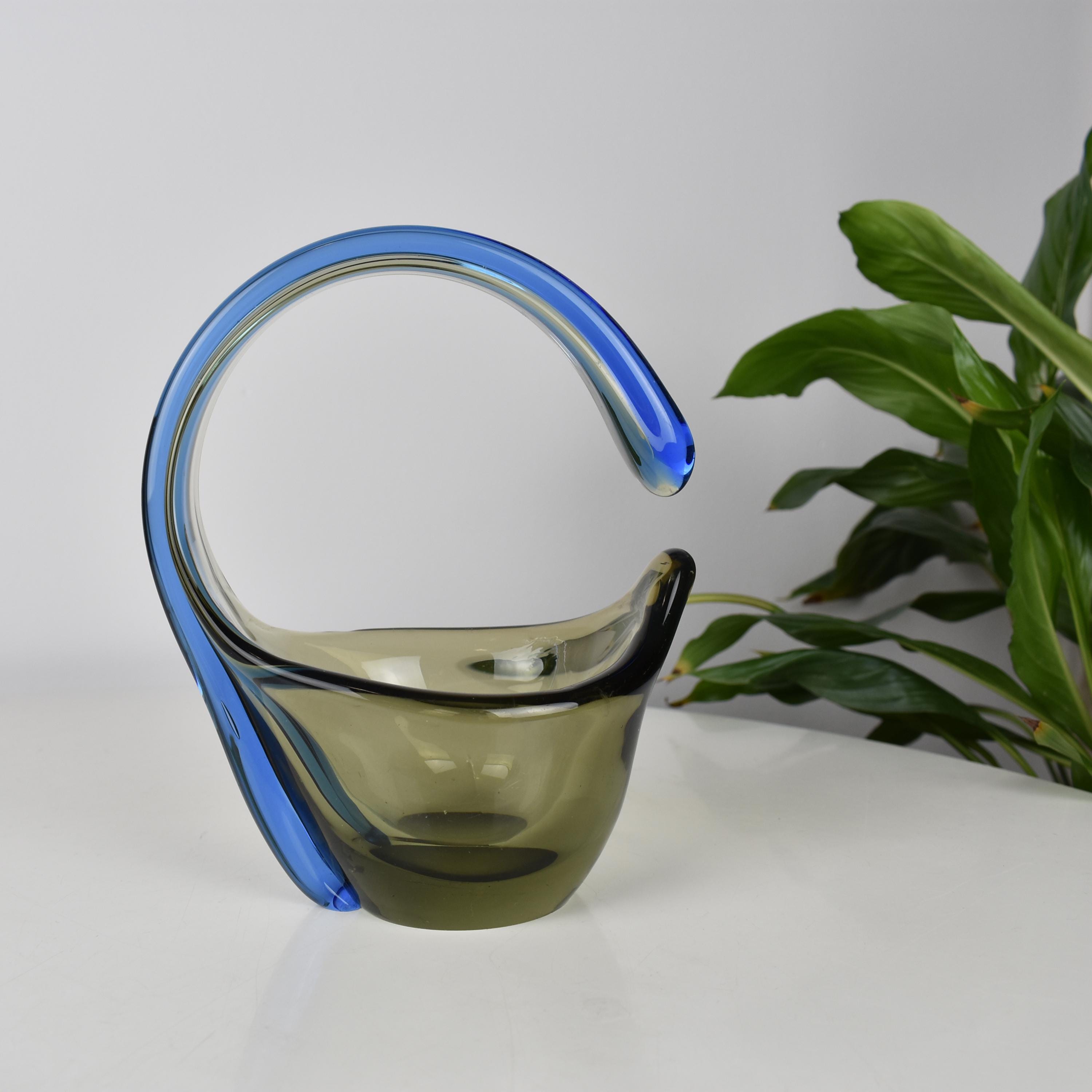 Vtg Blown Glass Bowl made in Yugoslavia in the 70s / Murano Style Glass Bowl / Retro Candy Dish / Home Decor / Collectible Glass