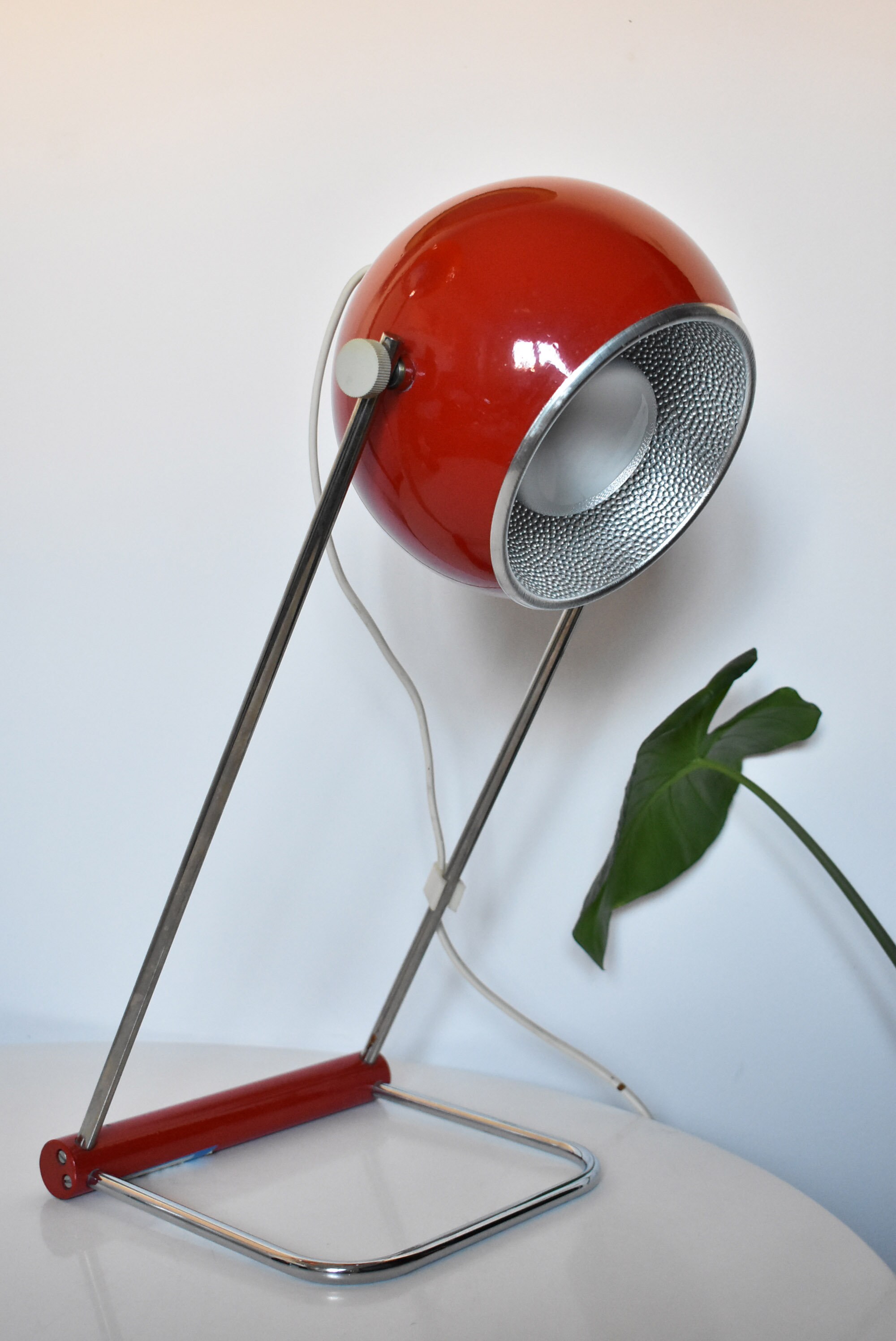 Vintage eyeball lamp deals